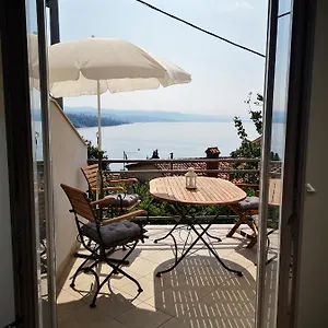 New Cosy With Private Parking Apartment