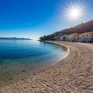 Maja With Free Private Parking And Lovely Sea View Terrace Apartment